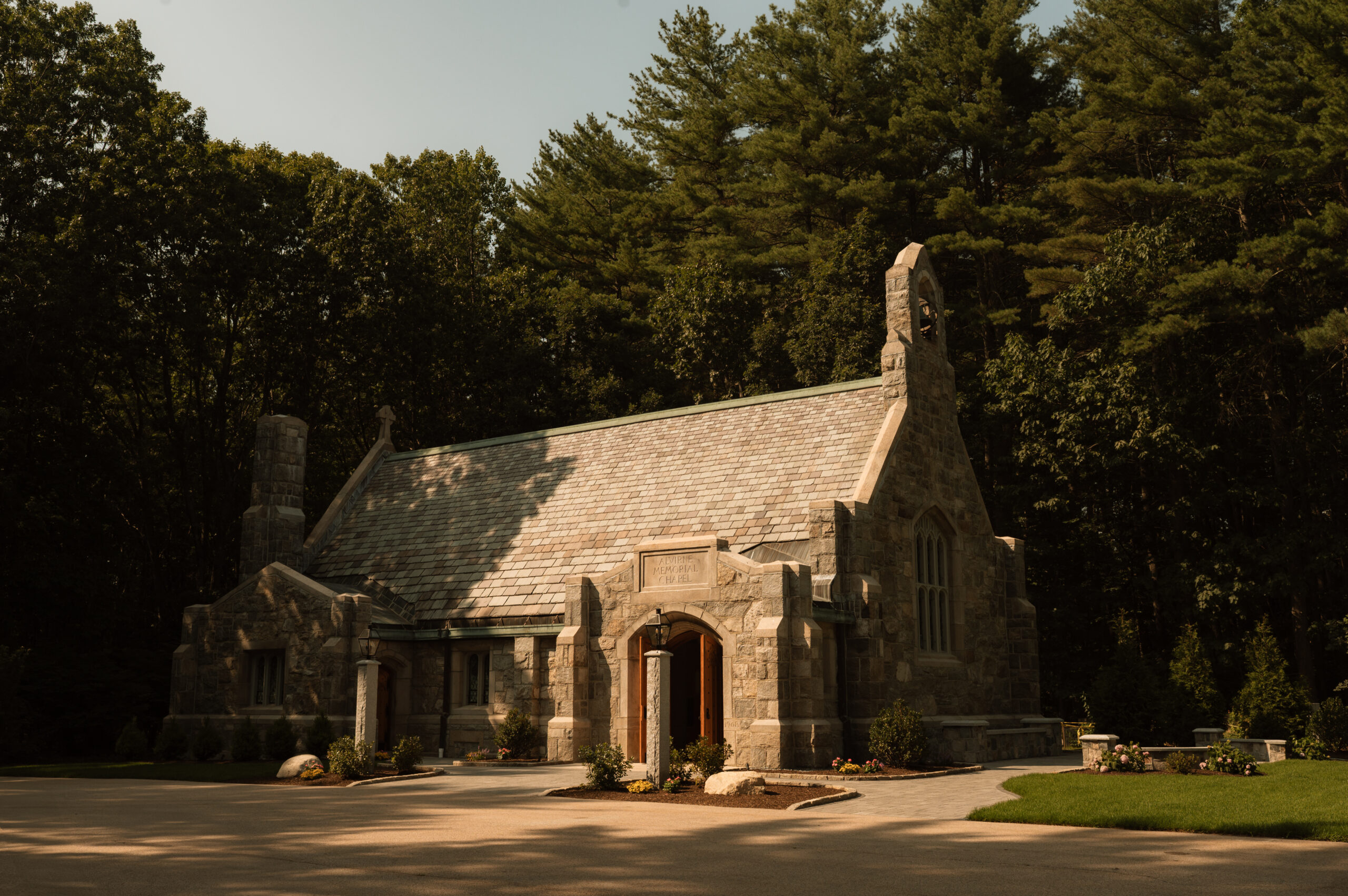 Alvirne Chapel wedding
Alvirne Chapel Hudson NH wedding
New Hampshire wedding photographer
Hudson NH wedding venue
New England wedding photographer
Intimate wedding New Hampshire
Historic wedding venue New Hampshire