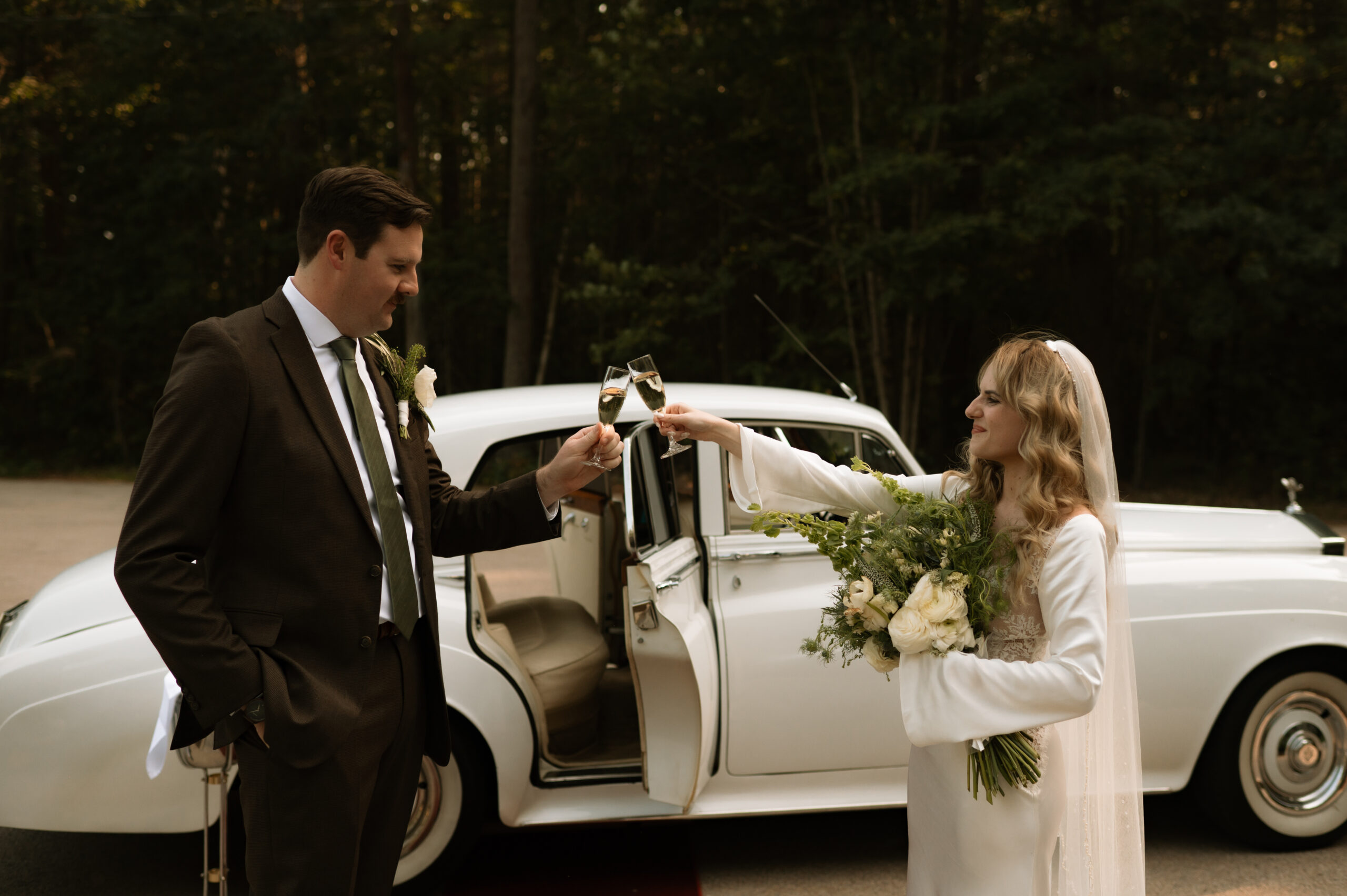 Alvirne Chapel wedding
Alvirne Chapel Hudson NH wedding
New Hampshire wedding photographer
Hudson NH wedding venue
New England wedding photographer
Intimate wedding New Hampshire
Historic wedding venue New Hampshire
